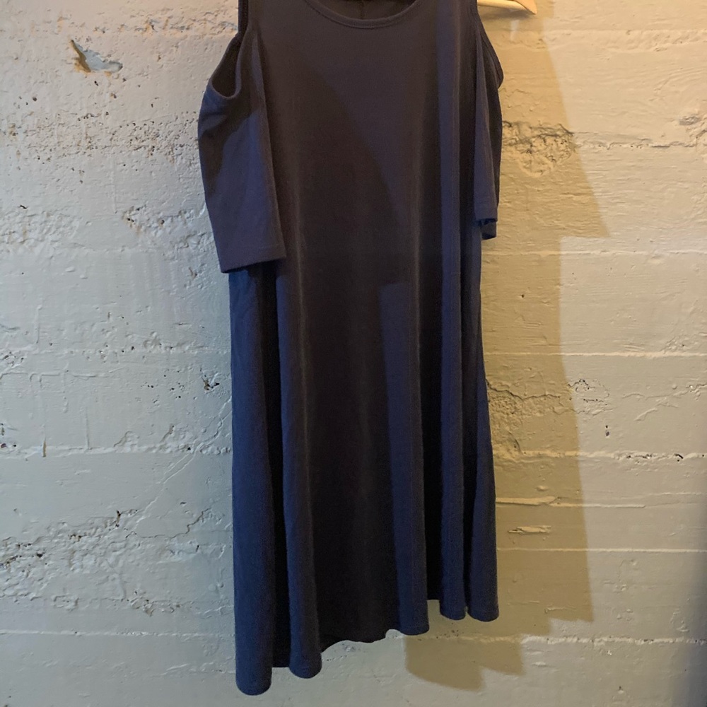 Navy Cold Shoulder T-shirt dress